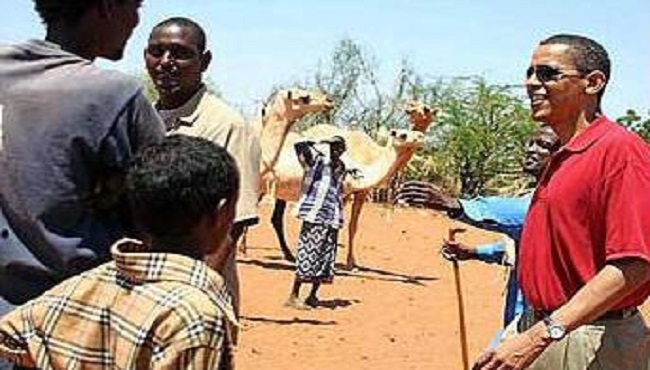 Barach Obama se voit offrir des chameaux par un groupe extrémiste