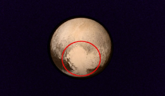 Forme de coeur sur Pluton
