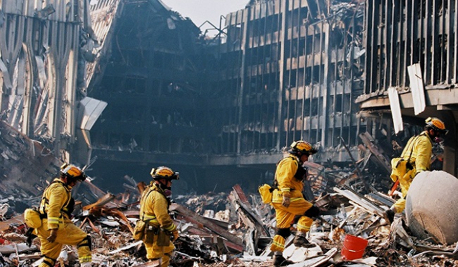 Parties de corps humains retrouvés dans les décombres du World Trade Center
